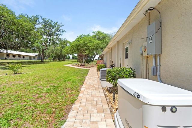 19509 PASO FINO WAY, Dade City, FL 33523