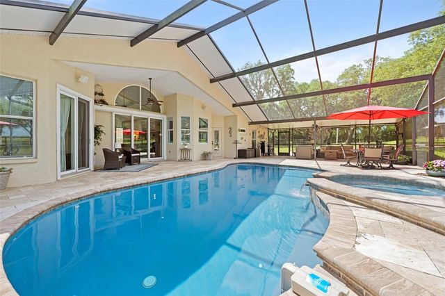 19509 PASO FINO WAY, Dade City, FL 33523