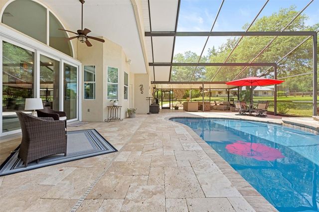 19509 PASO FINO WAY, Dade City, FL 33523