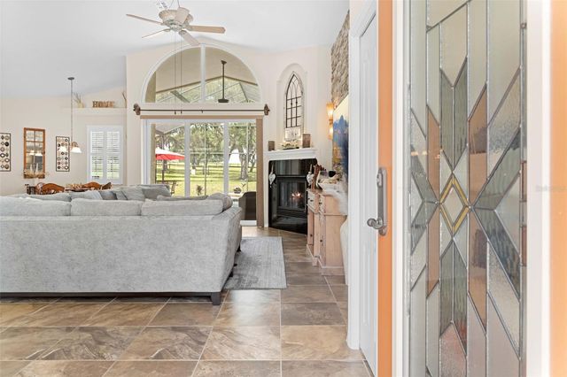 19509 PASO FINO WAY, Dade City, FL 33523