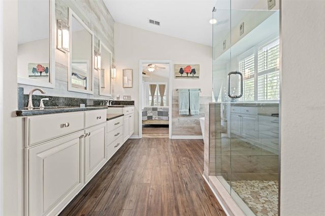19509 PASO FINO WAY, Dade City, FL 33523