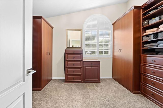 19509 PASO FINO WAY, Dade City, FL 33523