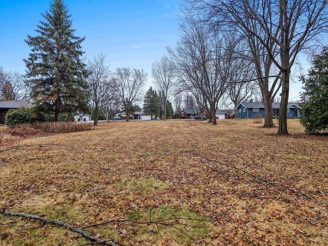 OTTE COURT, Appleton, WI 54915