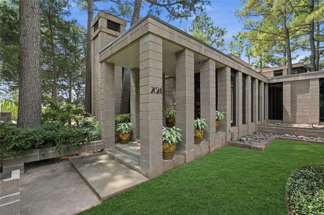 2624 E 33rd Street, Tulsa, OK 74105
