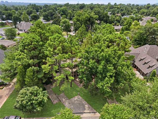 2624 E 33rd Street, Tulsa, OK 74105