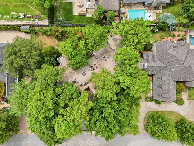 2624 E 33rd Street, Tulsa, OK 74105