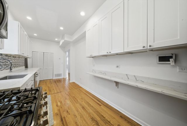 4847 W Washington Boulevard, Chicago, IL 60644