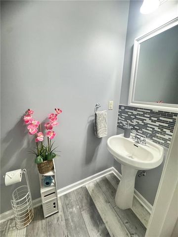 754 lobdale Falls Drive, Lawrenceville, GA 30045