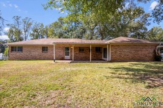 11050 Oak St, New London, TX 75682