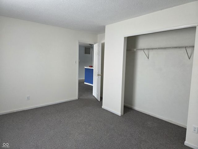 8752 Browns Valley Court, Indianapolis, IN 46113