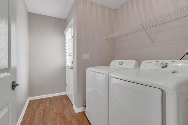 1092 E MONTEBELLO CIR, Memphis, TN 38018