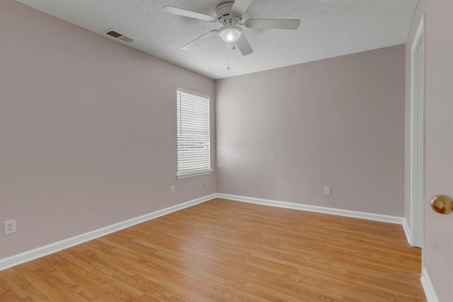 1092 E MONTEBELLO CIR, Memphis, TN 38018