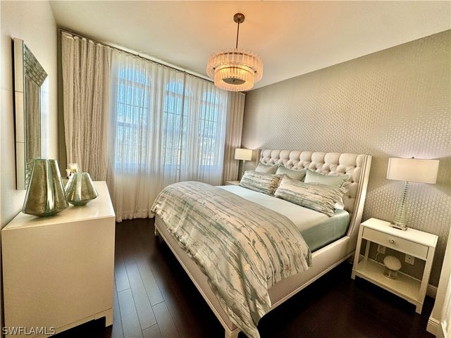 365 5th AVE S 303, Naples, FL 34102