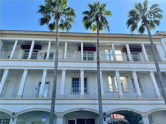365 5th AVE S 303, Naples, FL 34102