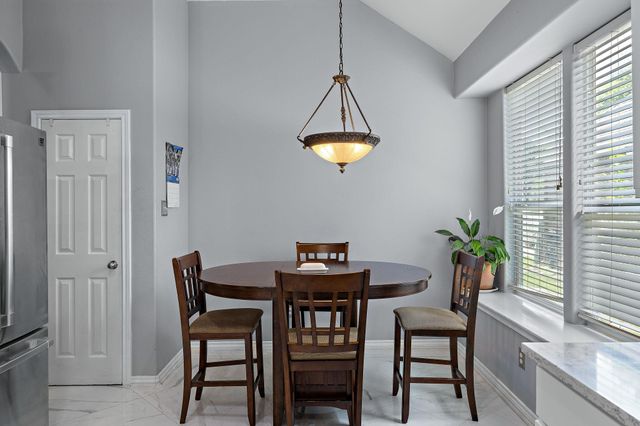 123 Justin Leonard DR, Round Rock, TX 78664