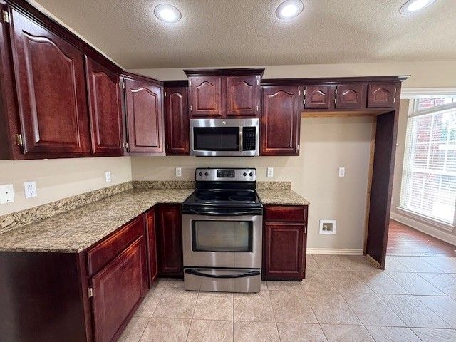 1316 W Fir Street, Rogers, AR 72758