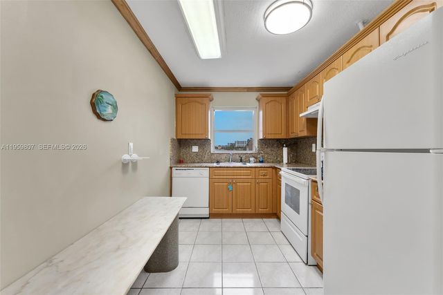 7725 SW 86th St A1-419, Miami, FL 33143