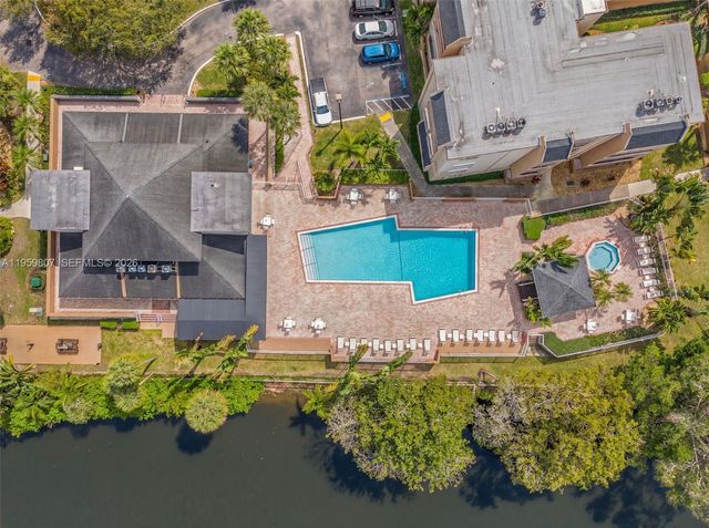 7725 SW 86th St A1-419, Miami, FL 33143