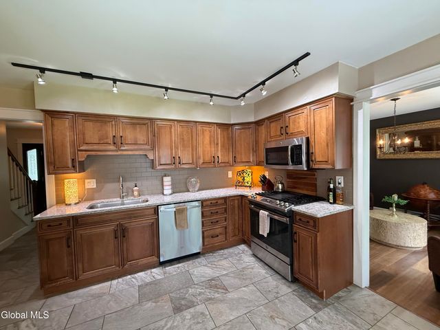 23 Sycamore Drive, Queensbury, NY 12804