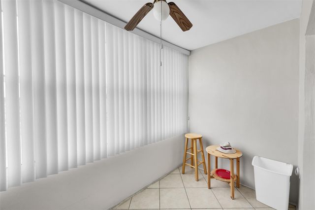 8861 Sunrise Lakes Blvd 305, Sunrise, FL 33322