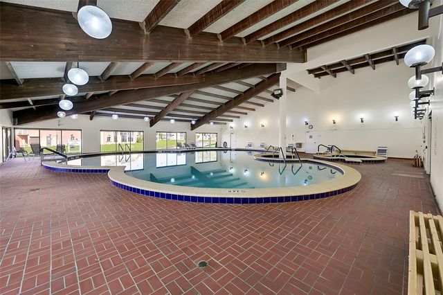 8861 Sunrise Lakes Blvd 305, Sunrise, FL 33322