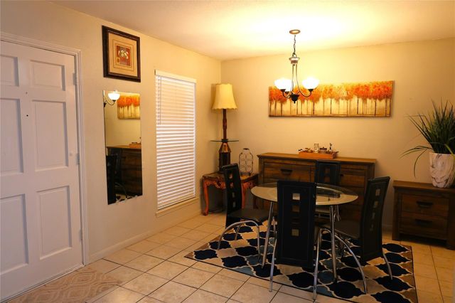 14333 Memorial Drive 64, Houston, TX 77079