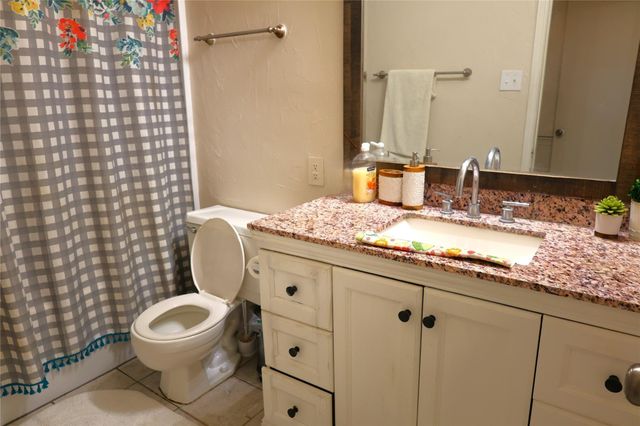 14333 Memorial Drive 64, Houston, TX 77079
