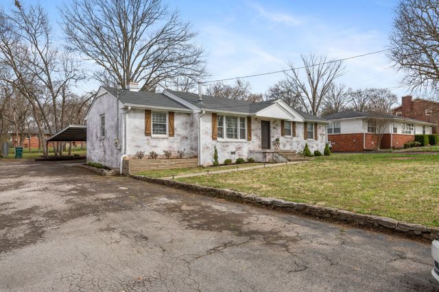 805 Woodland Drive, Lebanon, TN 37087