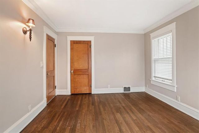 4601 State Line Road, Kansas City, MO 64112