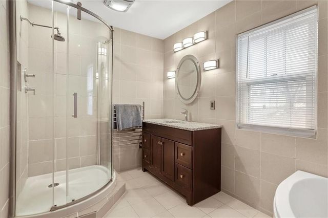 4601 State Line Road, Kansas City, MO 64112