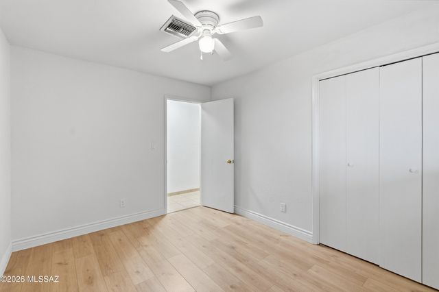 925 E Vía Velitas, Tucson, AZ 85718