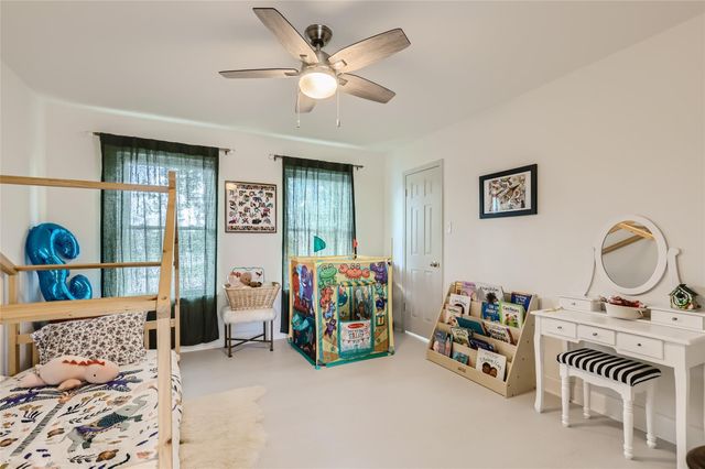 500 Hawthorne LN, Round Rock, TX 78664