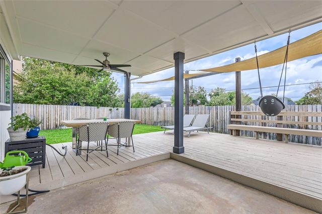 500 Hawthorne LN, Round Rock, TX 78664