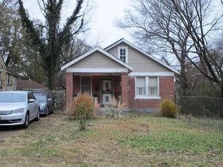 1025 SHAWNEE CIR, Memphis, TN 38106