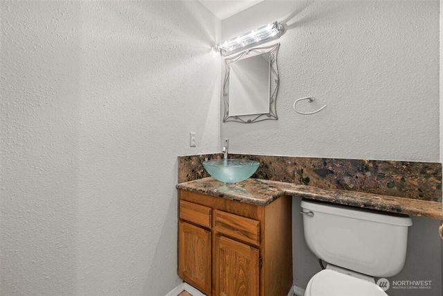 1717 Governor Stevens Court SE, Olympia, WA 98501