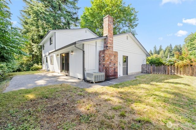 1717 Governor Stevens Court SE, Olympia, WA 98501
