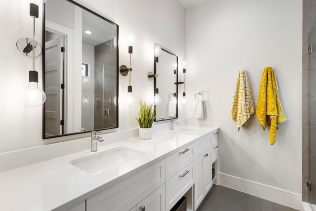 112 W Copa Palm Loop, Montgomery, TX 77316