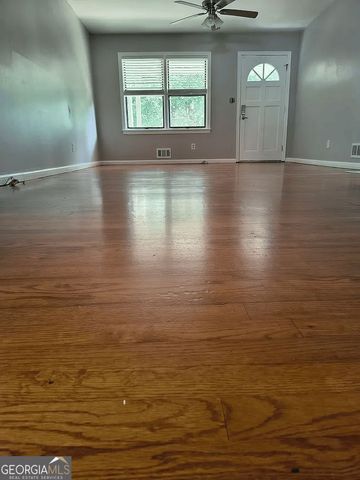 6271 Mountain Court SE, Mableton, GA 30126