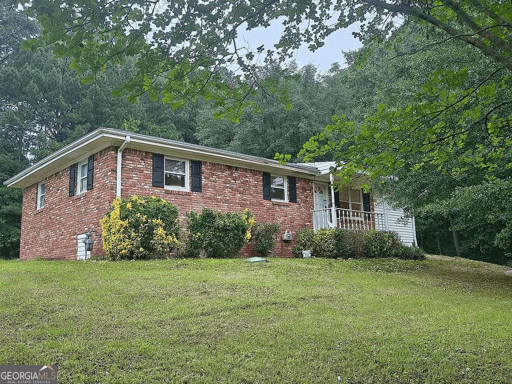 6271 Mountain Court SE, Mableton, GA 30126
