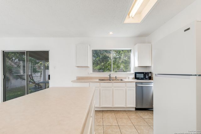 9618 Diamond Cliff, Helotes, TX 78023