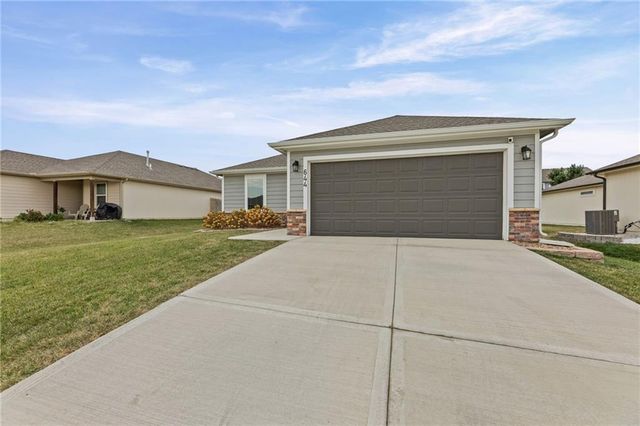 644 N Pear Street, Gardner, KS 66030
