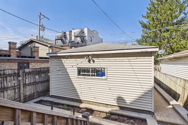 2330 W Palmer Street, Chicago, IL 60647