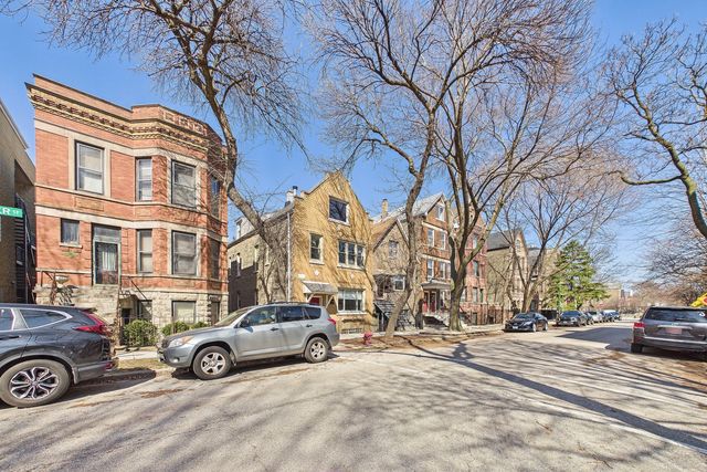 2330 W Palmer Street, Chicago, IL 60647