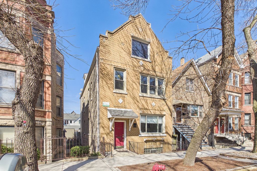 2330 W Palmer Street, Chicago, IL 60647