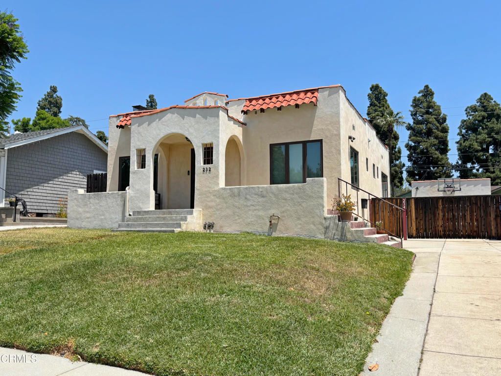 232 May Avenue, Monrovia, CA 91016