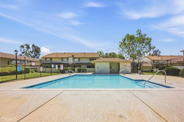 1031 S Palmetto Q2, Ontario, CA 91762