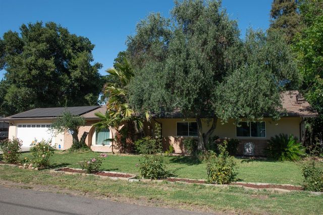 2206 Idaho Ave, Stockton, CA 95204