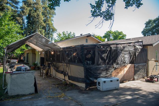 2206 Idaho Ave, Stockton, CA 95204