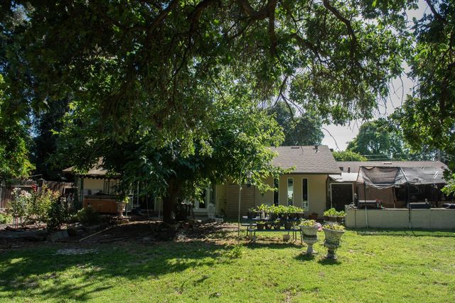 2206 Idaho Ave, Stockton, CA 95204