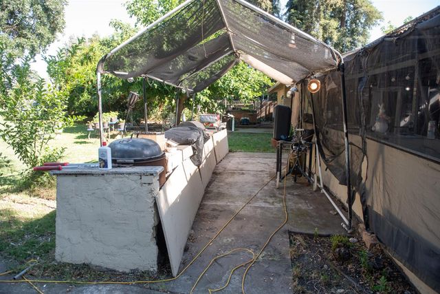 2206 Idaho Ave, Stockton, CA 95204